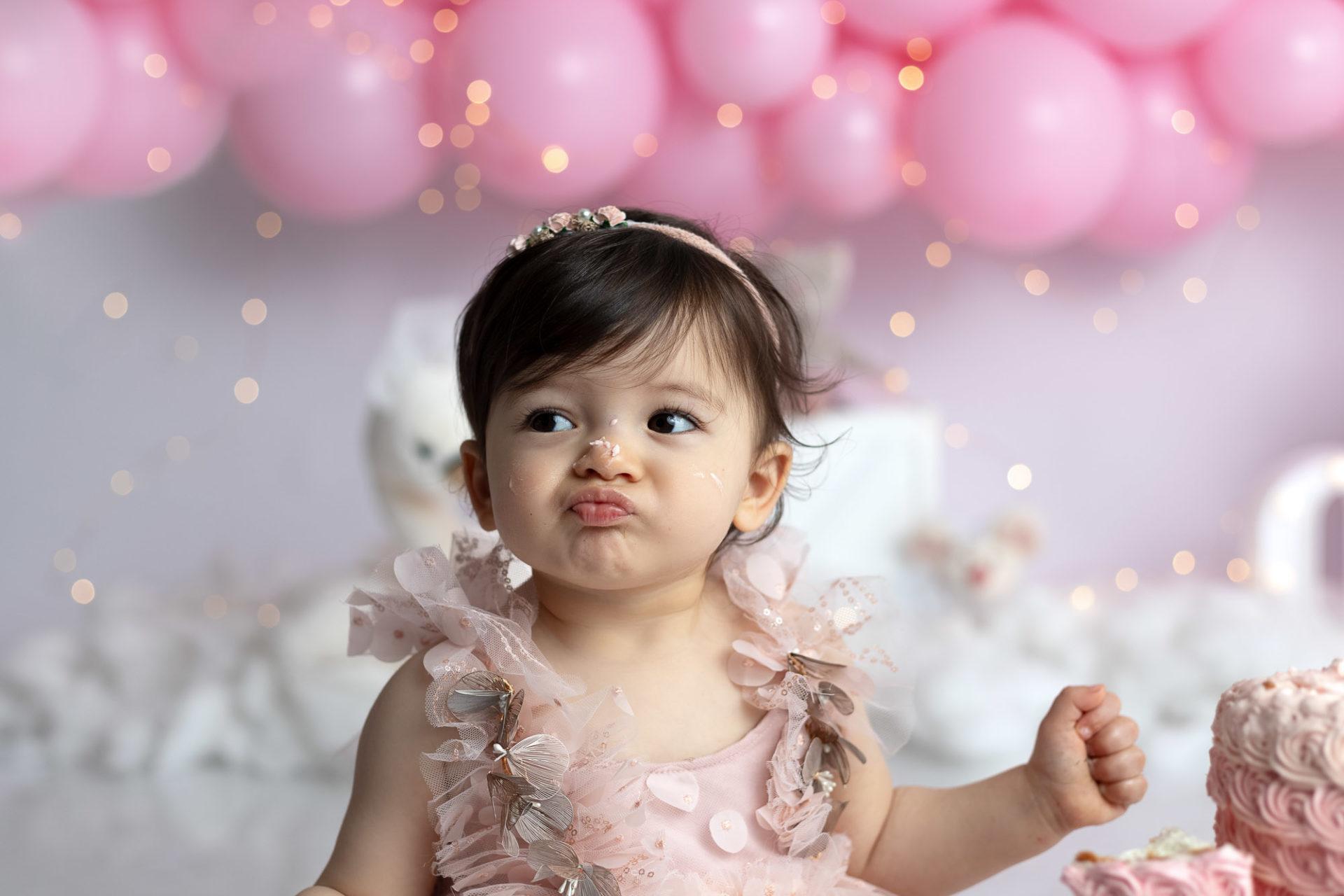 photographe bébé smash cake anniversaire - portrait enfant - ile-de-France