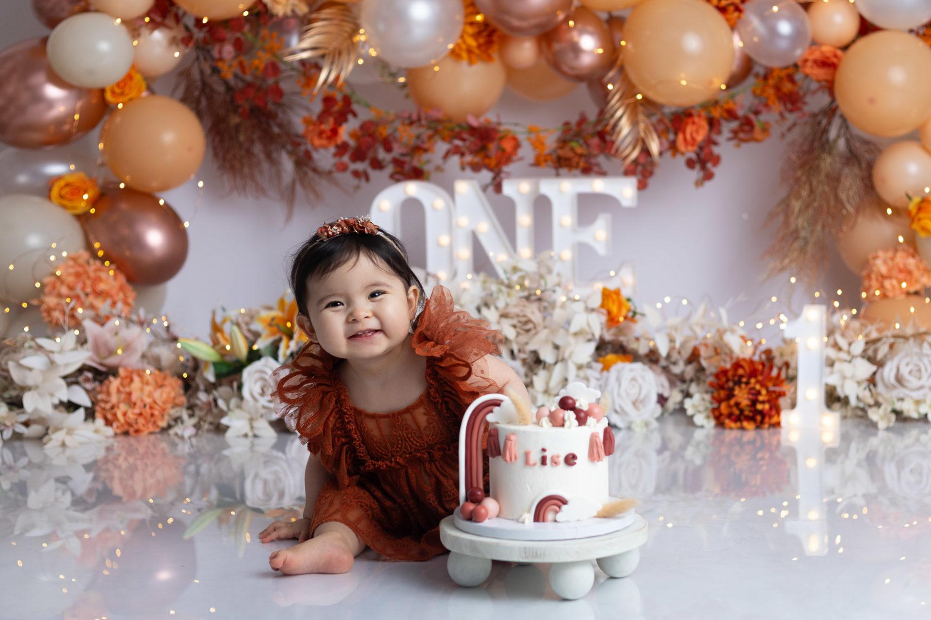 photographe bébé smash cake fleurs - neuilly-sur-marne 93