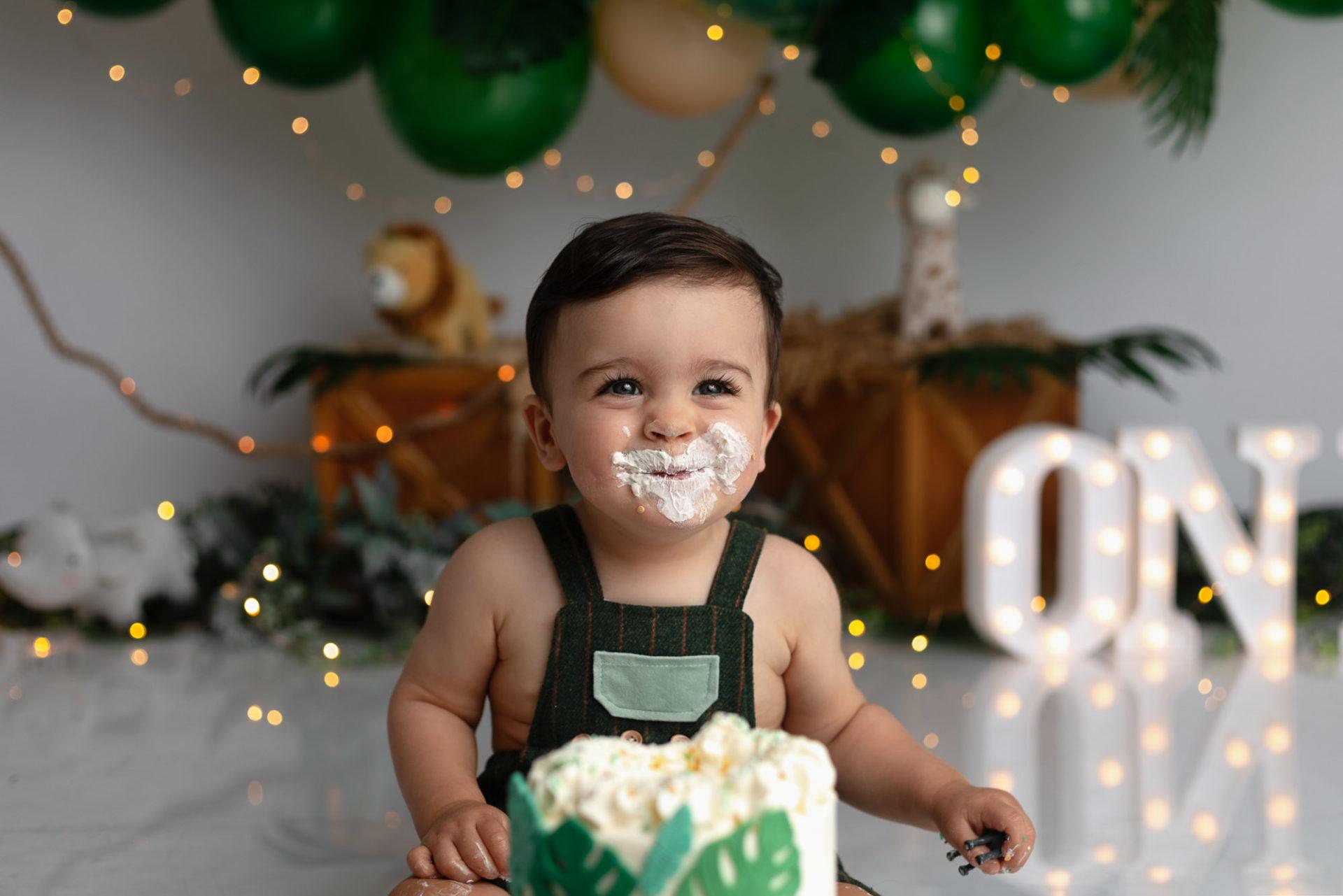 photographe bébé smash cake décor jungle - neuilly-sur-marne