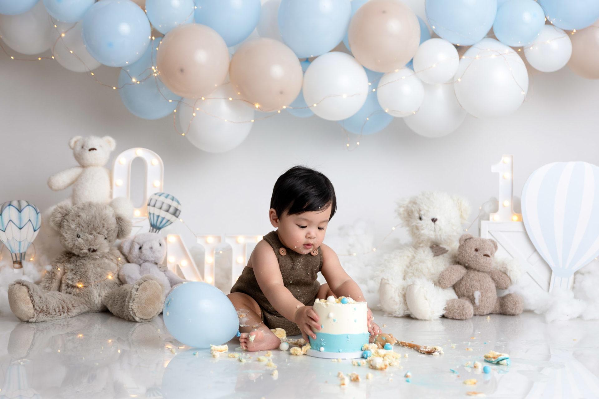 photographe bébé smash cake garçon - neuilly-sur-marne