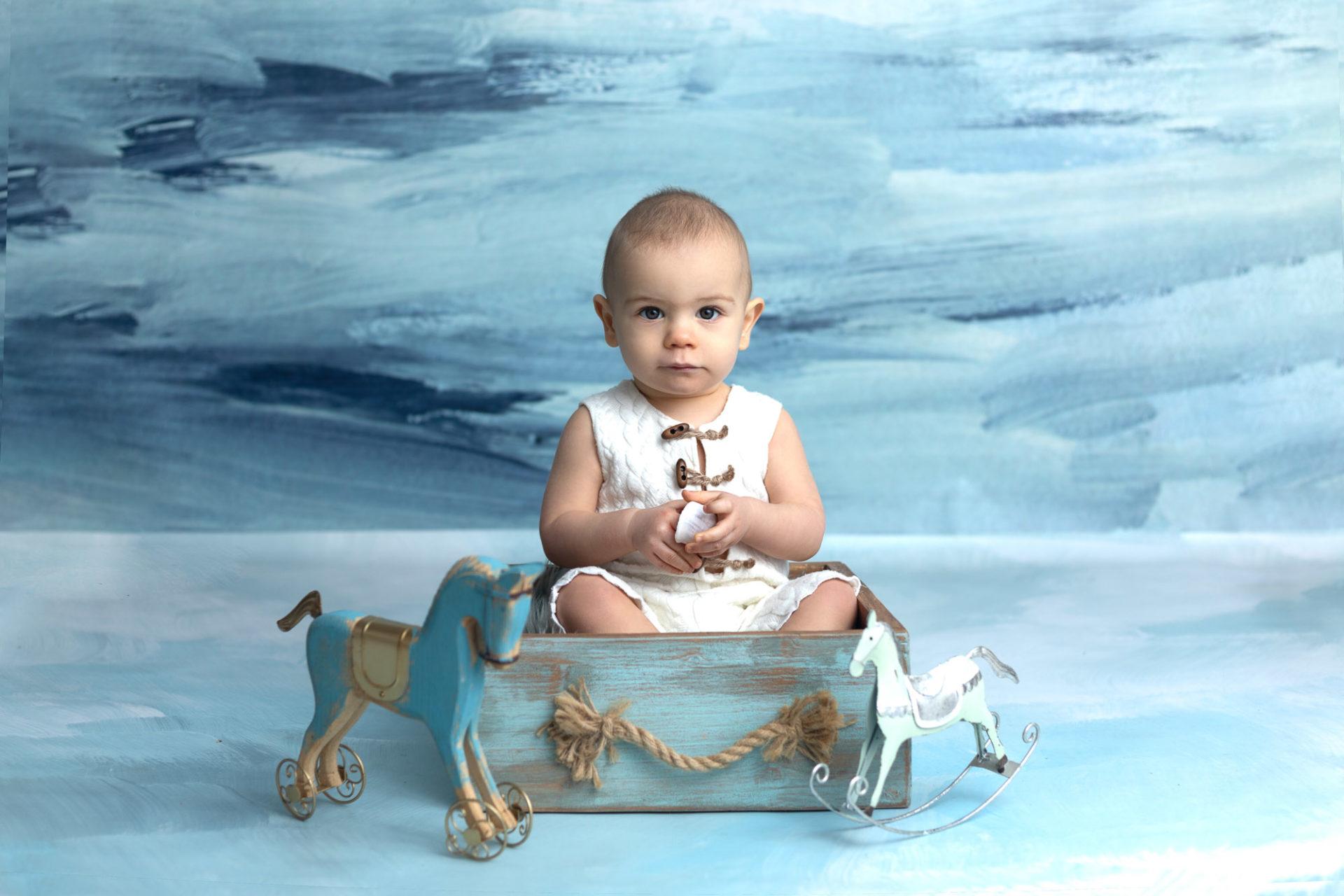 photographe bébé - décors pastels - studio neuilly-sur-marne
